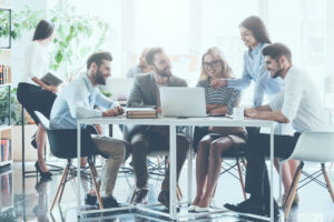 Toma de decisiones empresariales: cómo decidir con criterio en tu estrategia empresarial